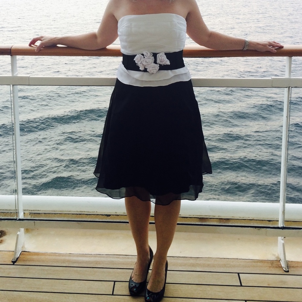 WHBM 6 cocktail dress
